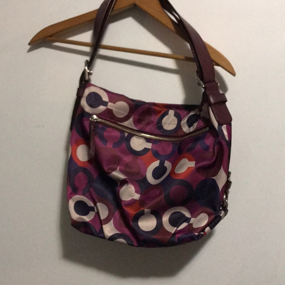 Adjustable Coach Hobo, to crossbody.